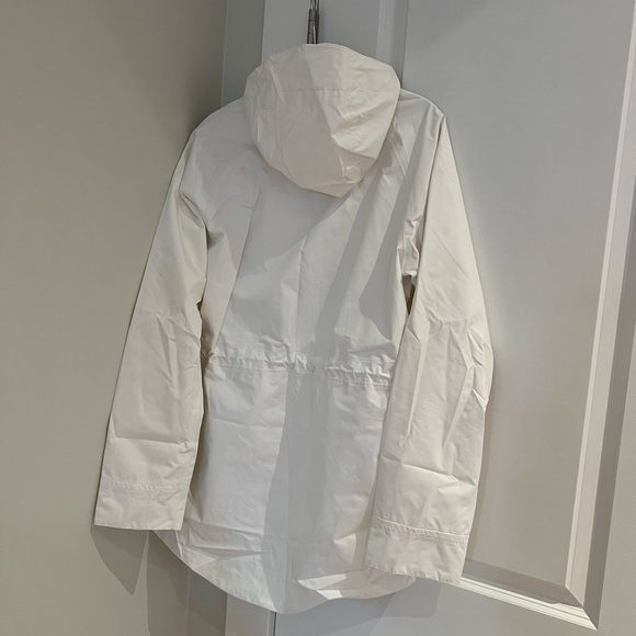 Helly Helansen rain ( fall / spring ) jacket in excellent condition - Picture 2 of 4